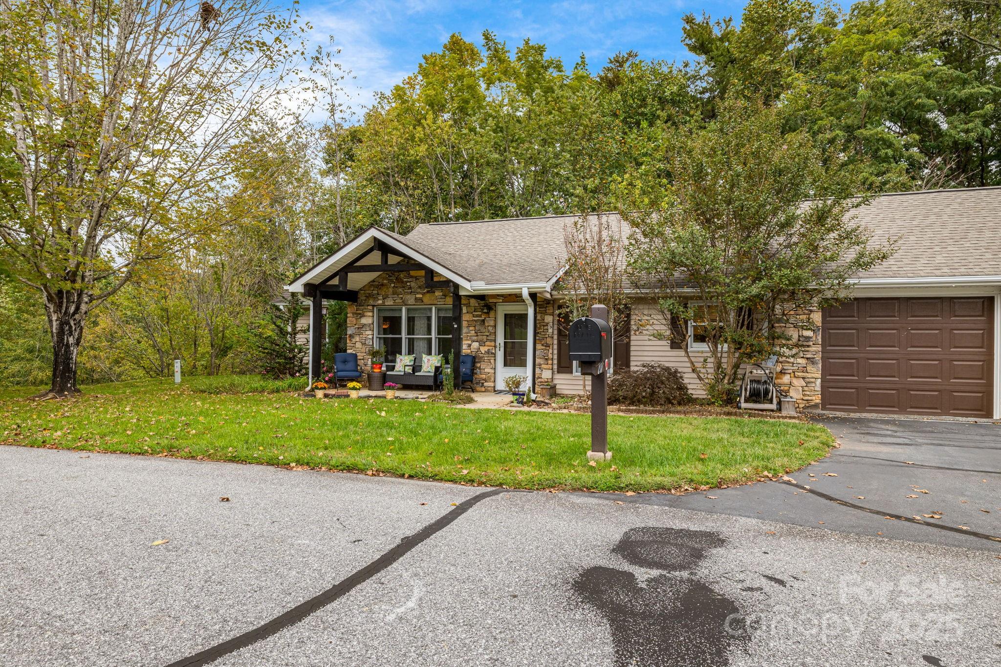 The Hills At Averys Creek - Residential