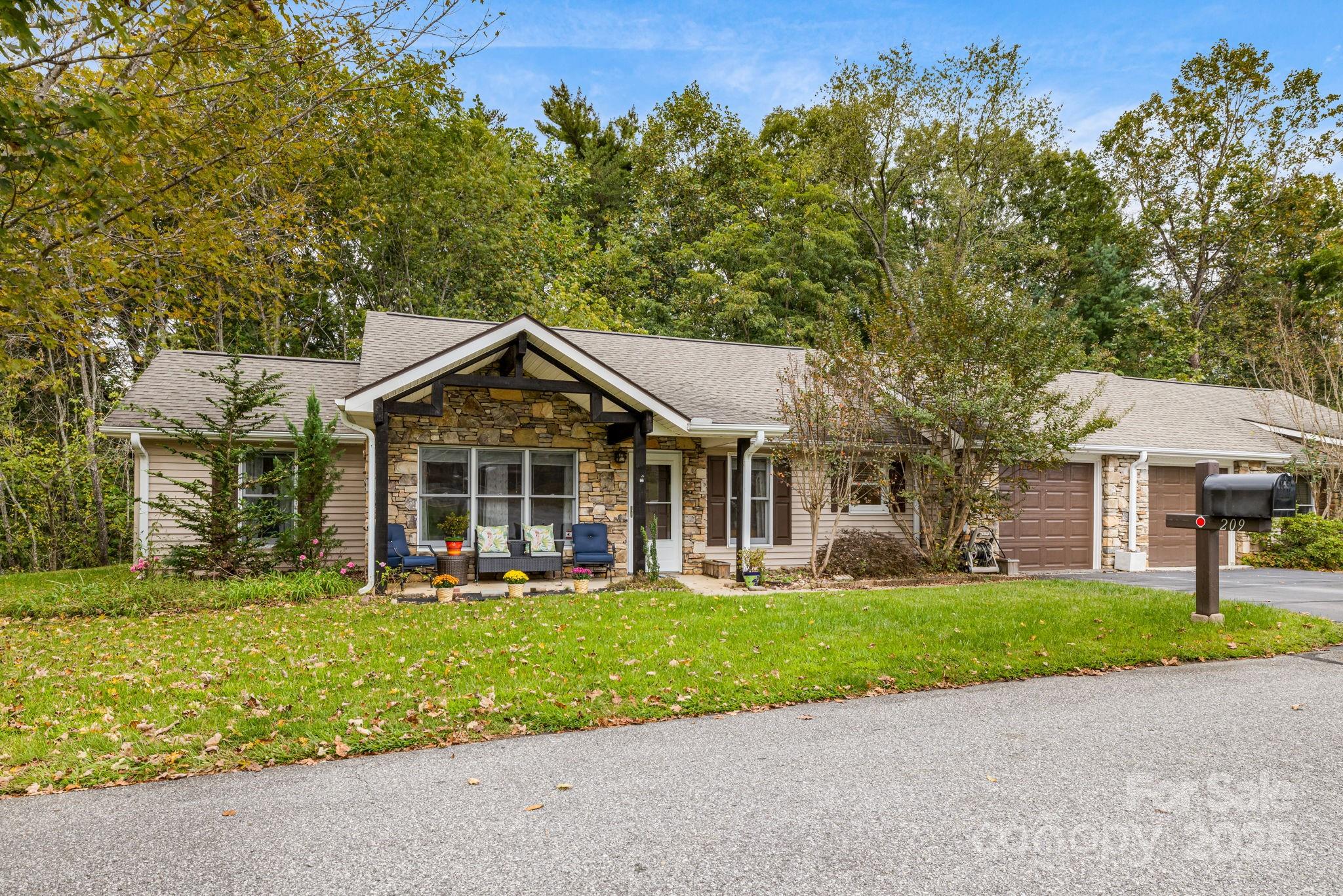 The Hills At Averys Creek - Residential