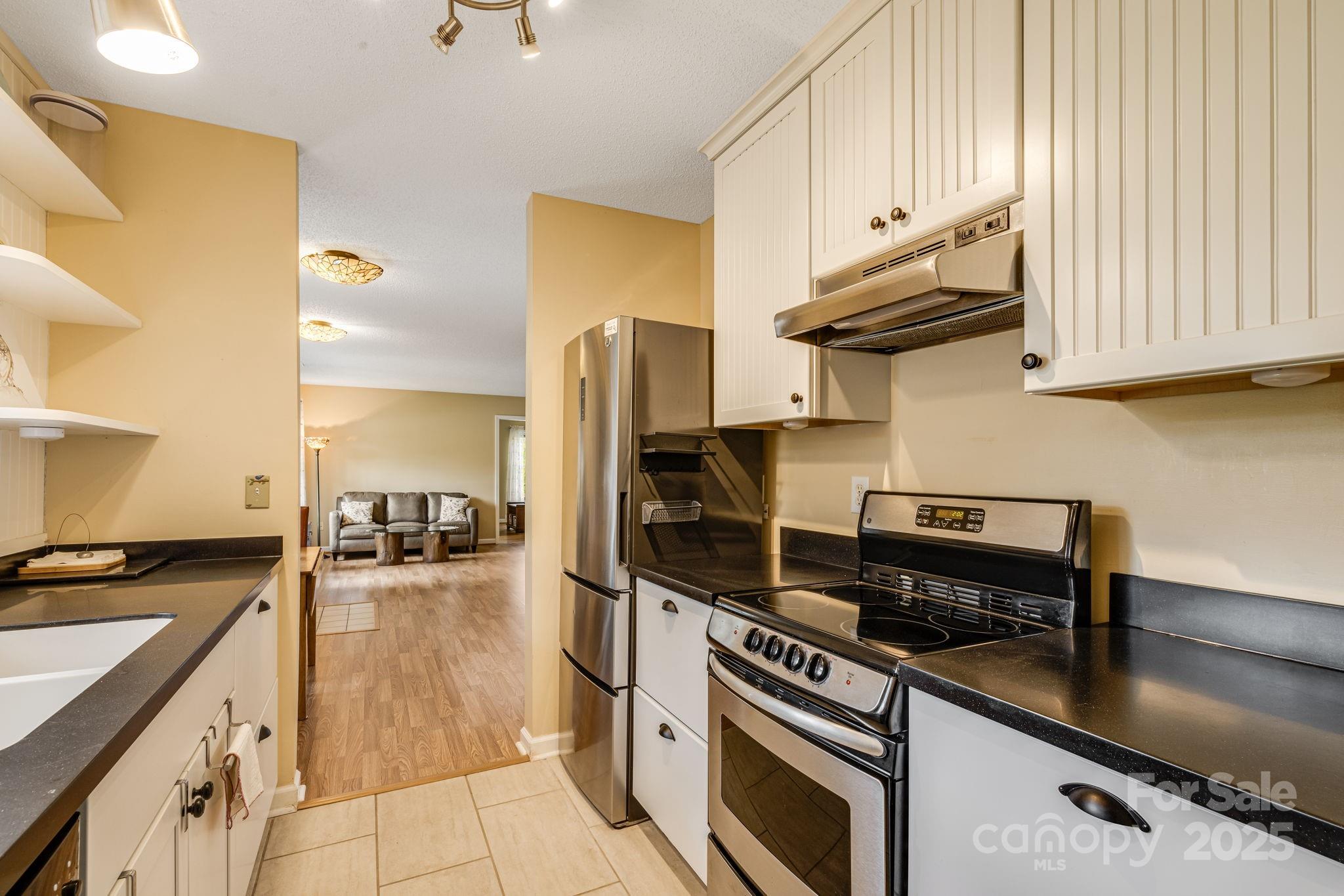 The Hills At Averys Creek - Residential