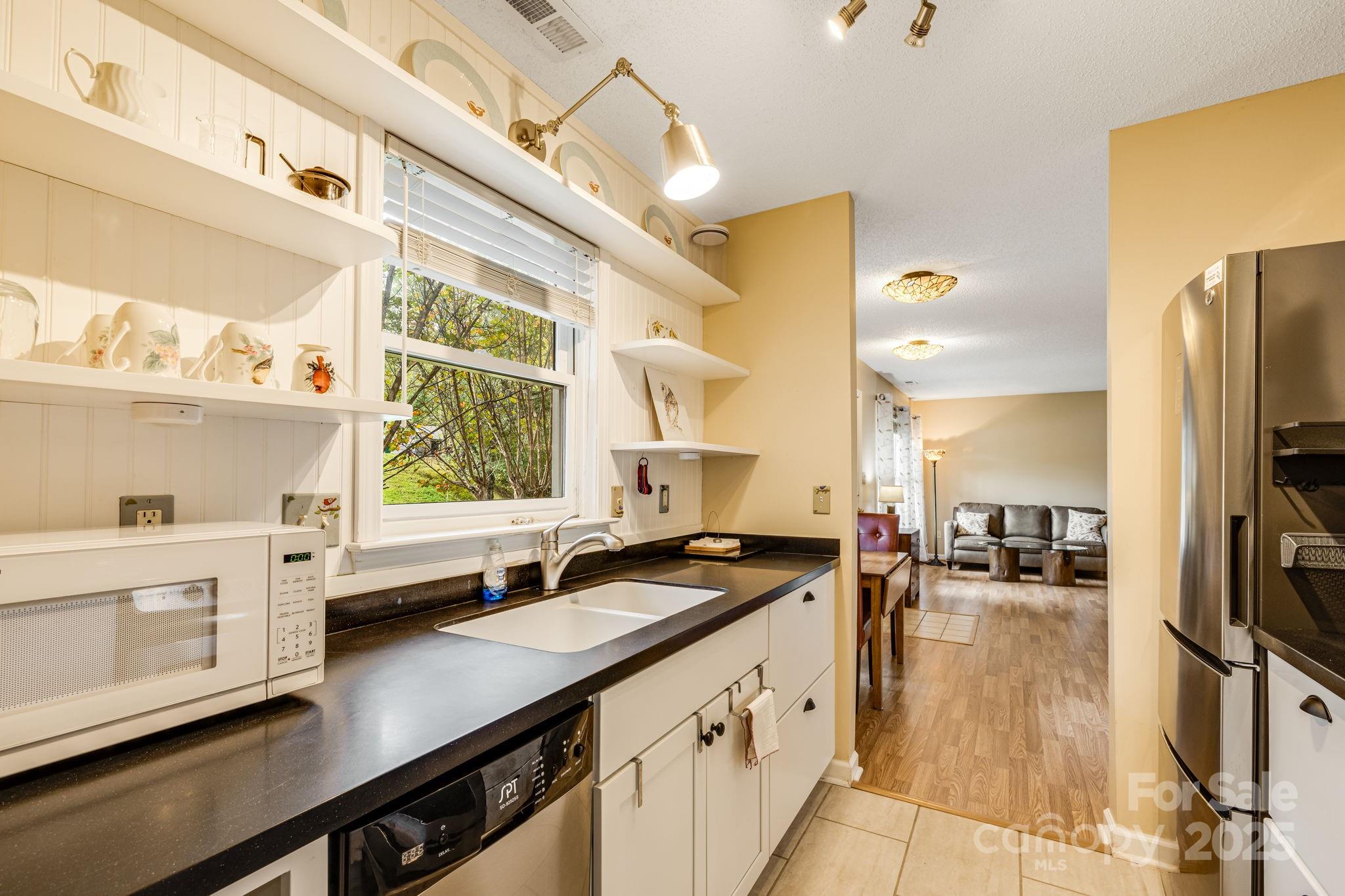 The Hills At Averys Creek - Residential