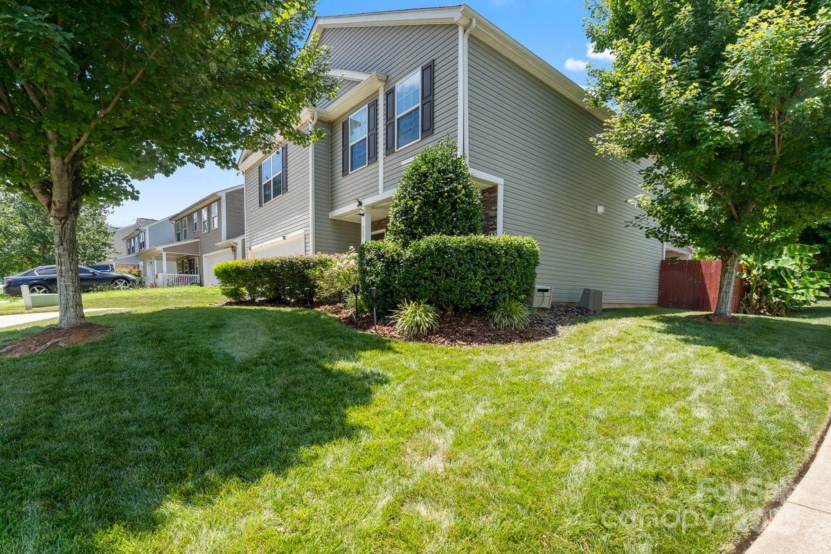 5631 Graypark Drive