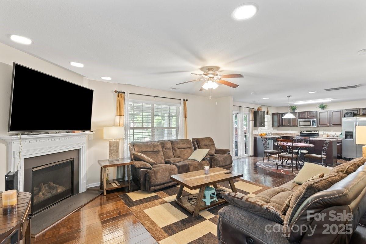 5631 Graypark Drive