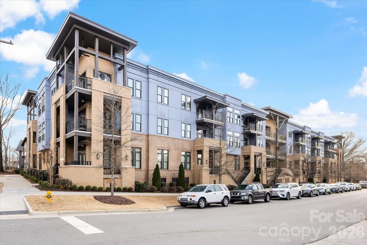 2401 Euclid Avenue 113