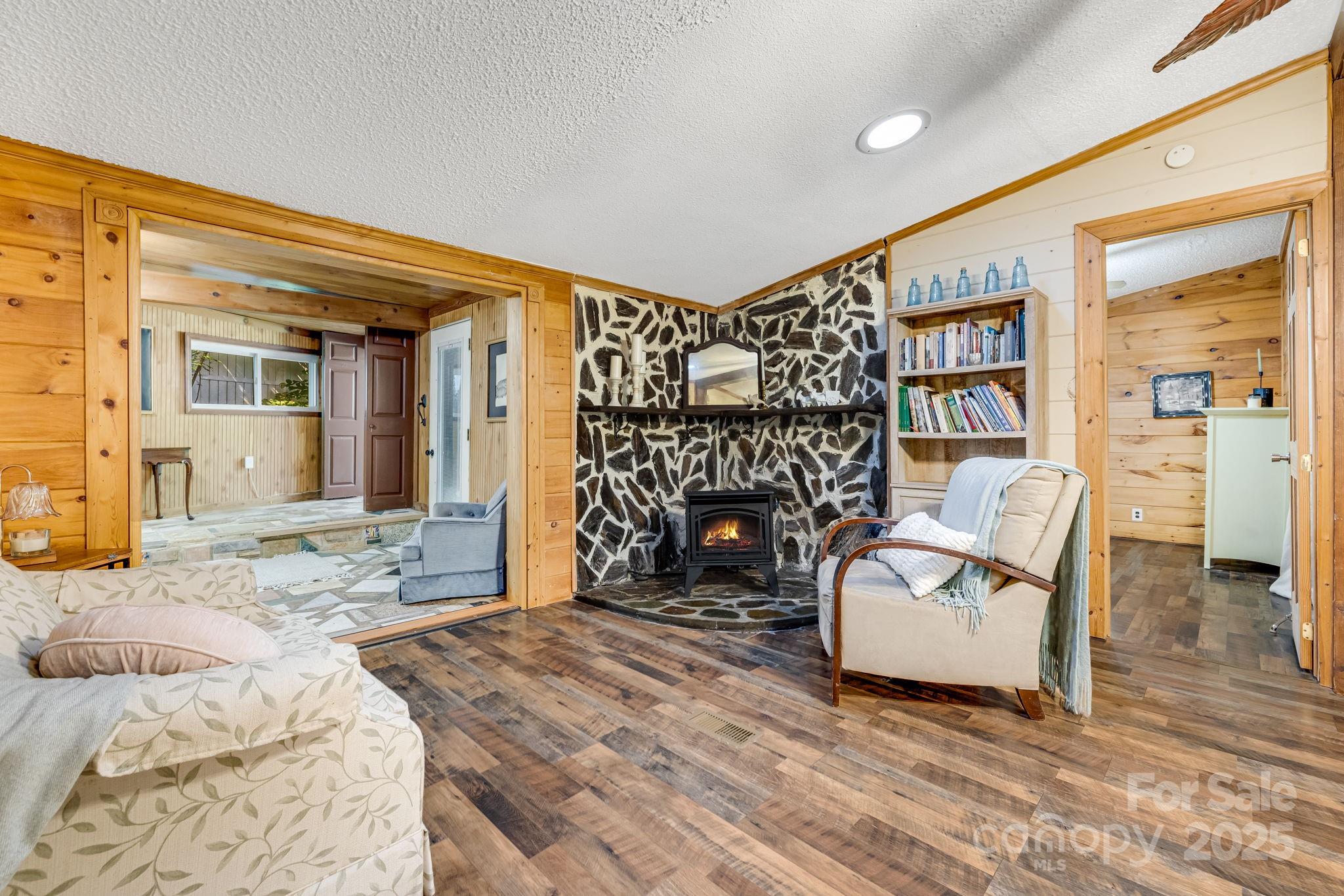 Mountain Shadows - Residential