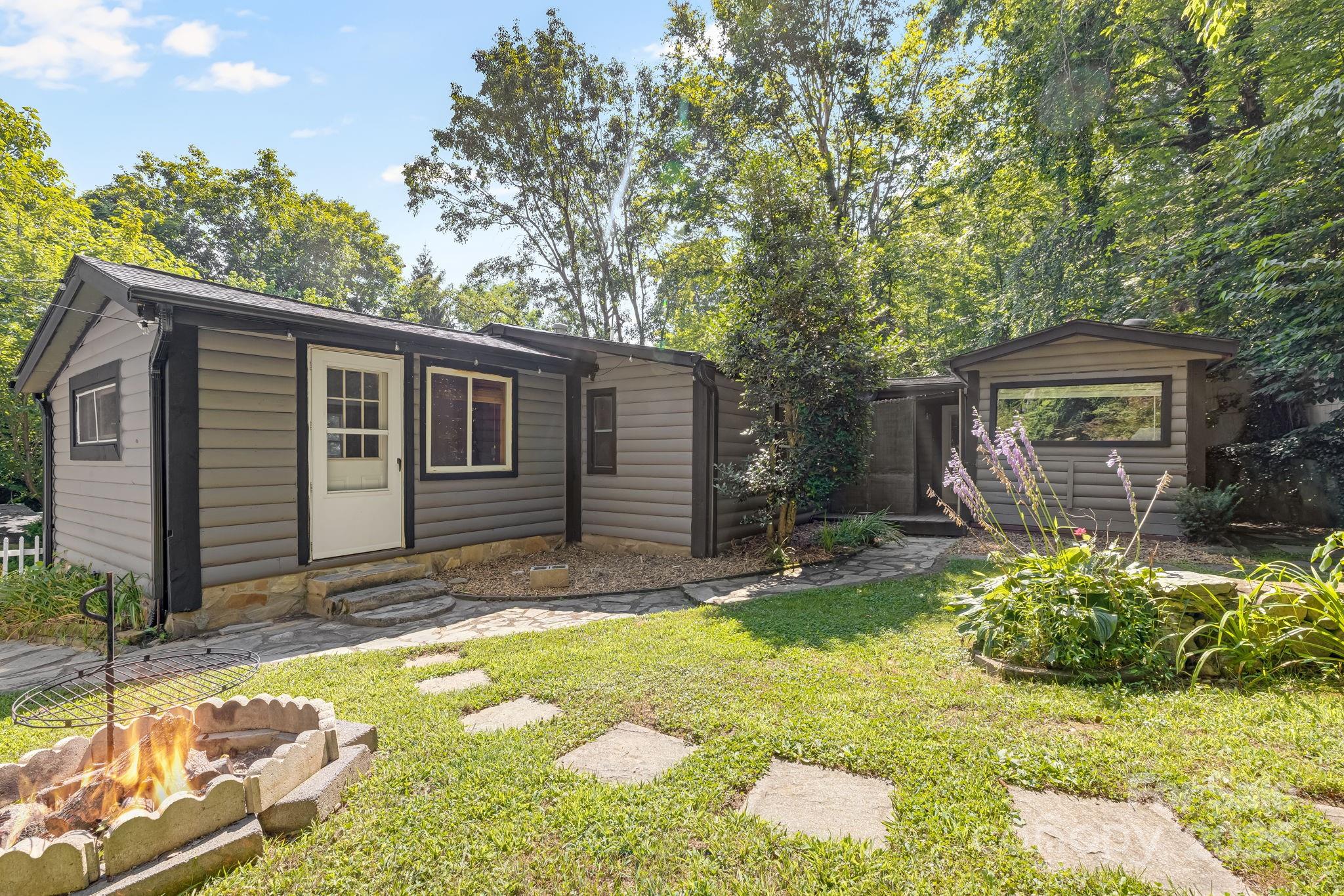 Mountain Shadows - Residential