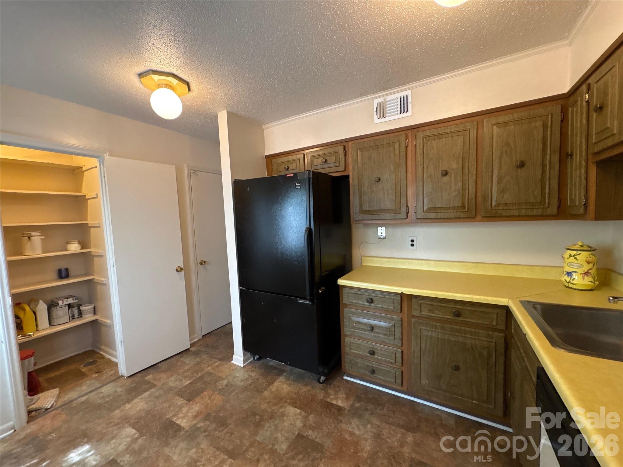 Cliffdwellers Condos - Residential