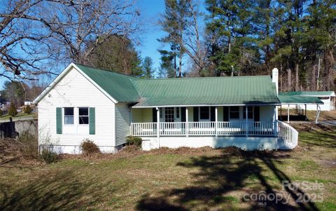 99 Wakefield Drive Hendersonville NC 28792