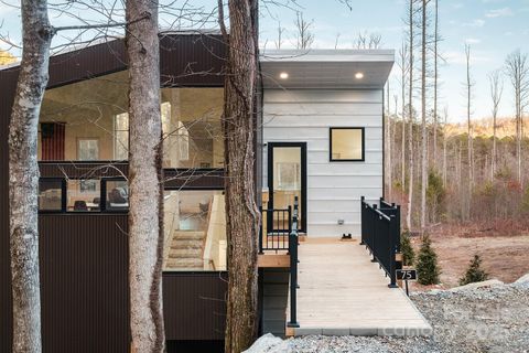 A home in Lake Toxaway