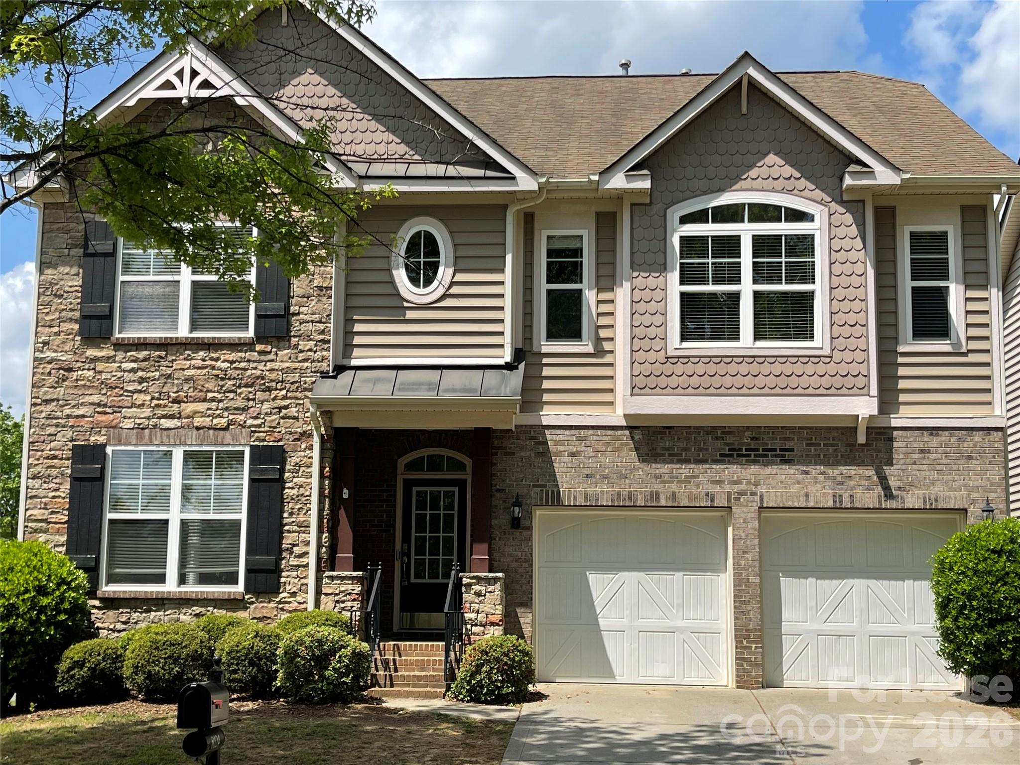 Photo 1 of 36 — 8124 Lynwood Square, Waxhaw, NC 28173