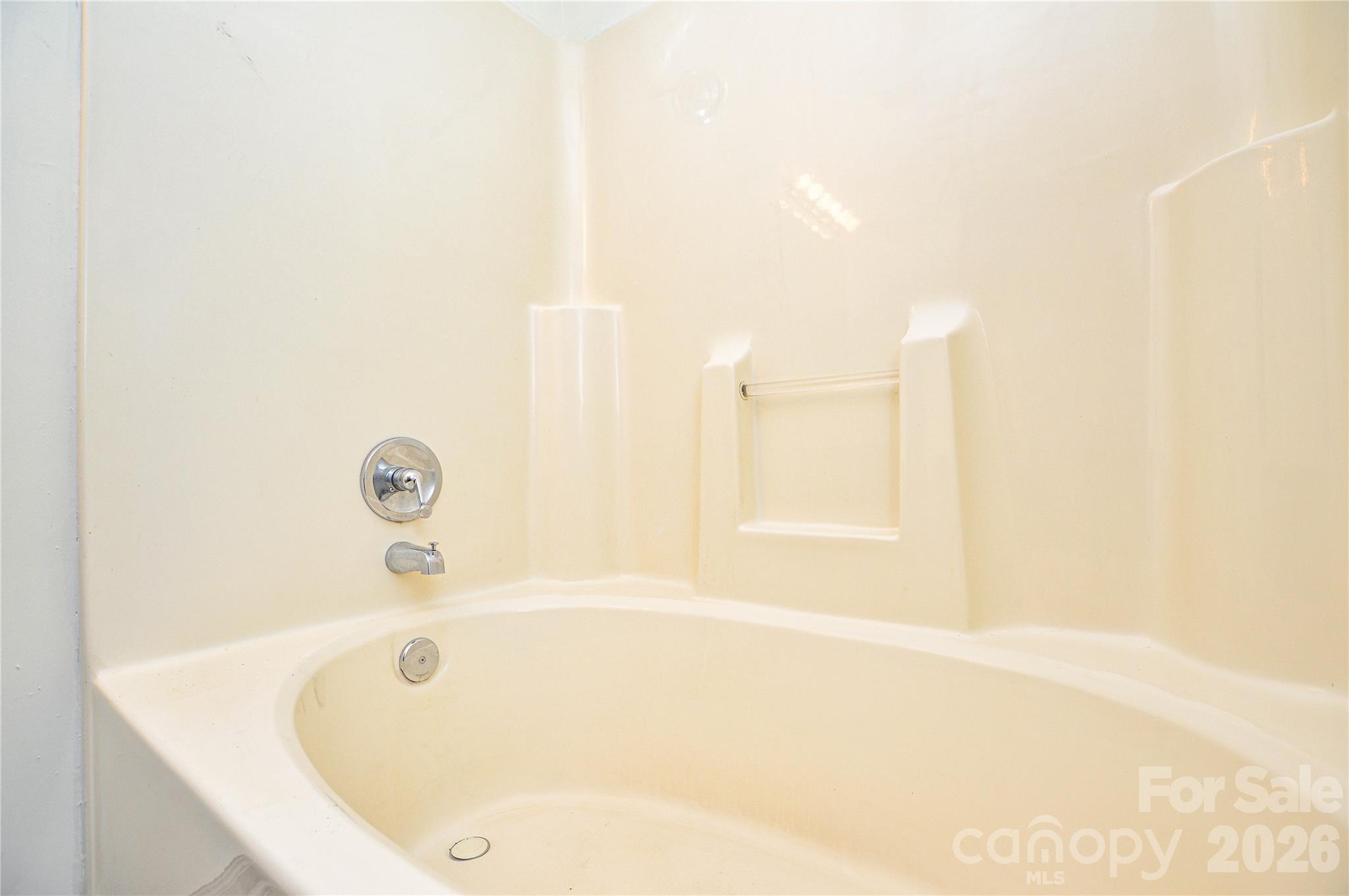 Glenwood Arms Condo - Residential