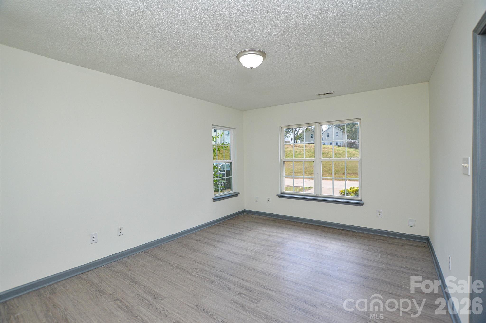 Glenwood Arms Condo - Residential
