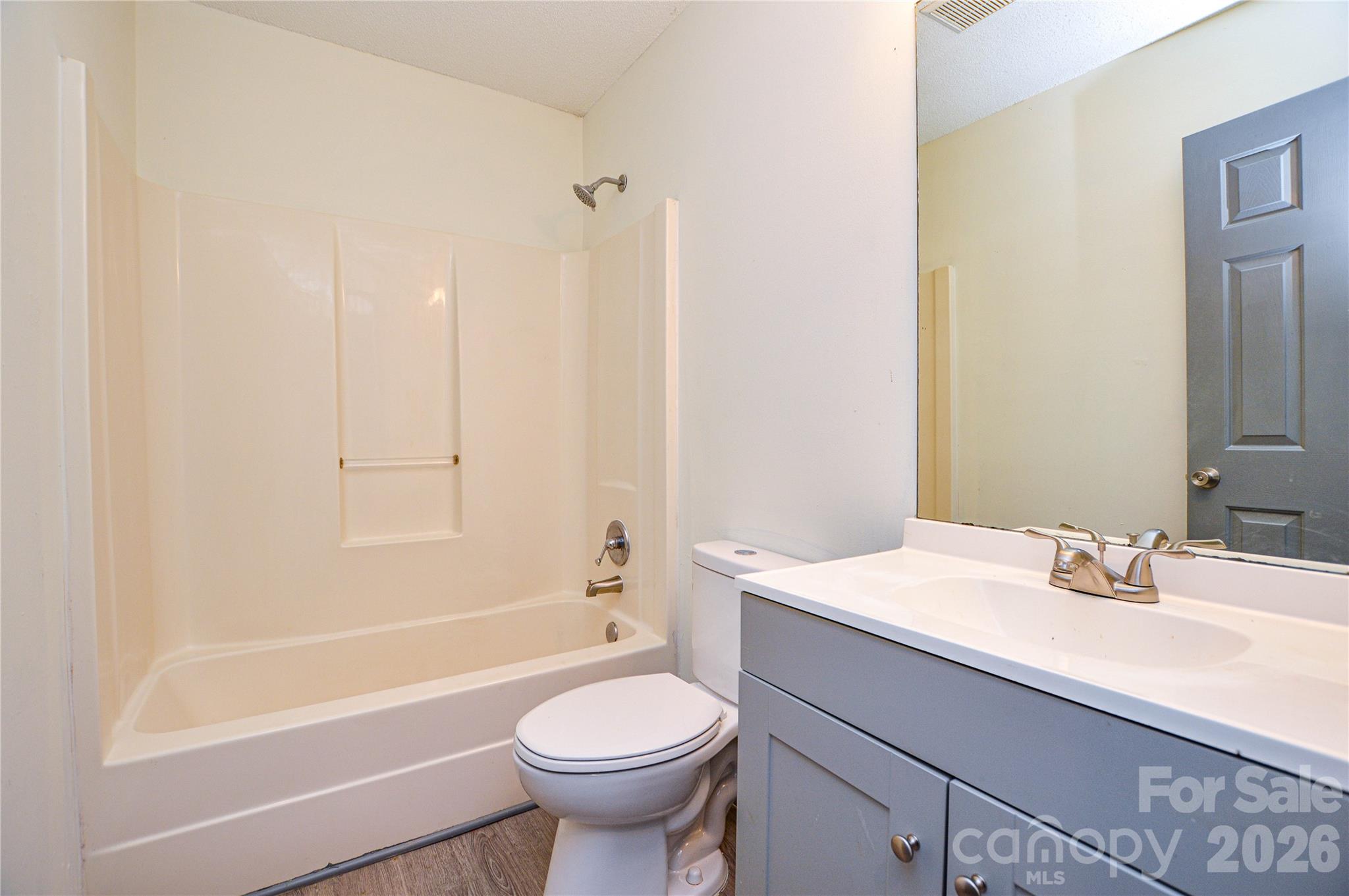 Glenwood Arms Condo - Residential