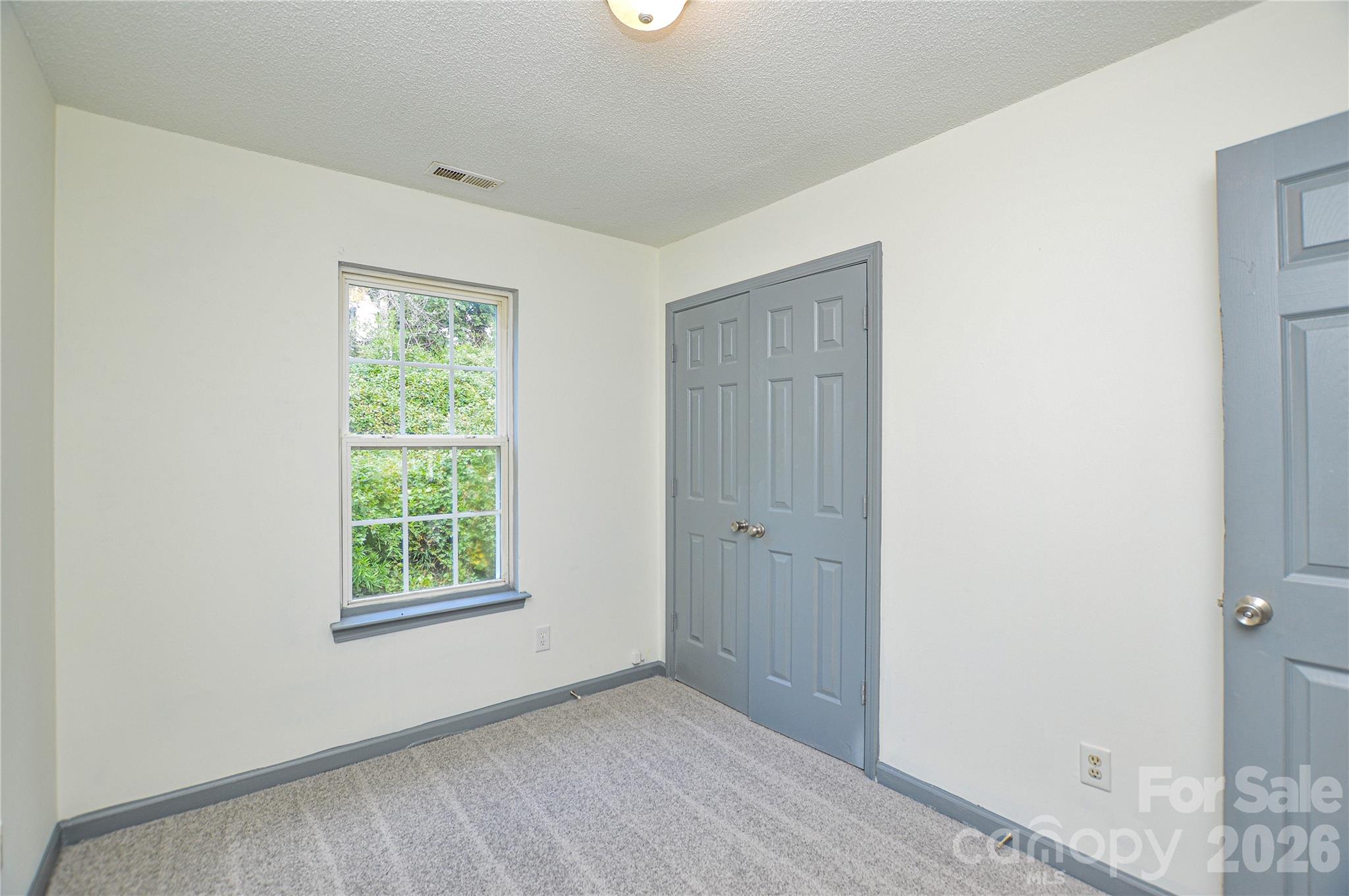 Glenwood Arms Condo - Residential