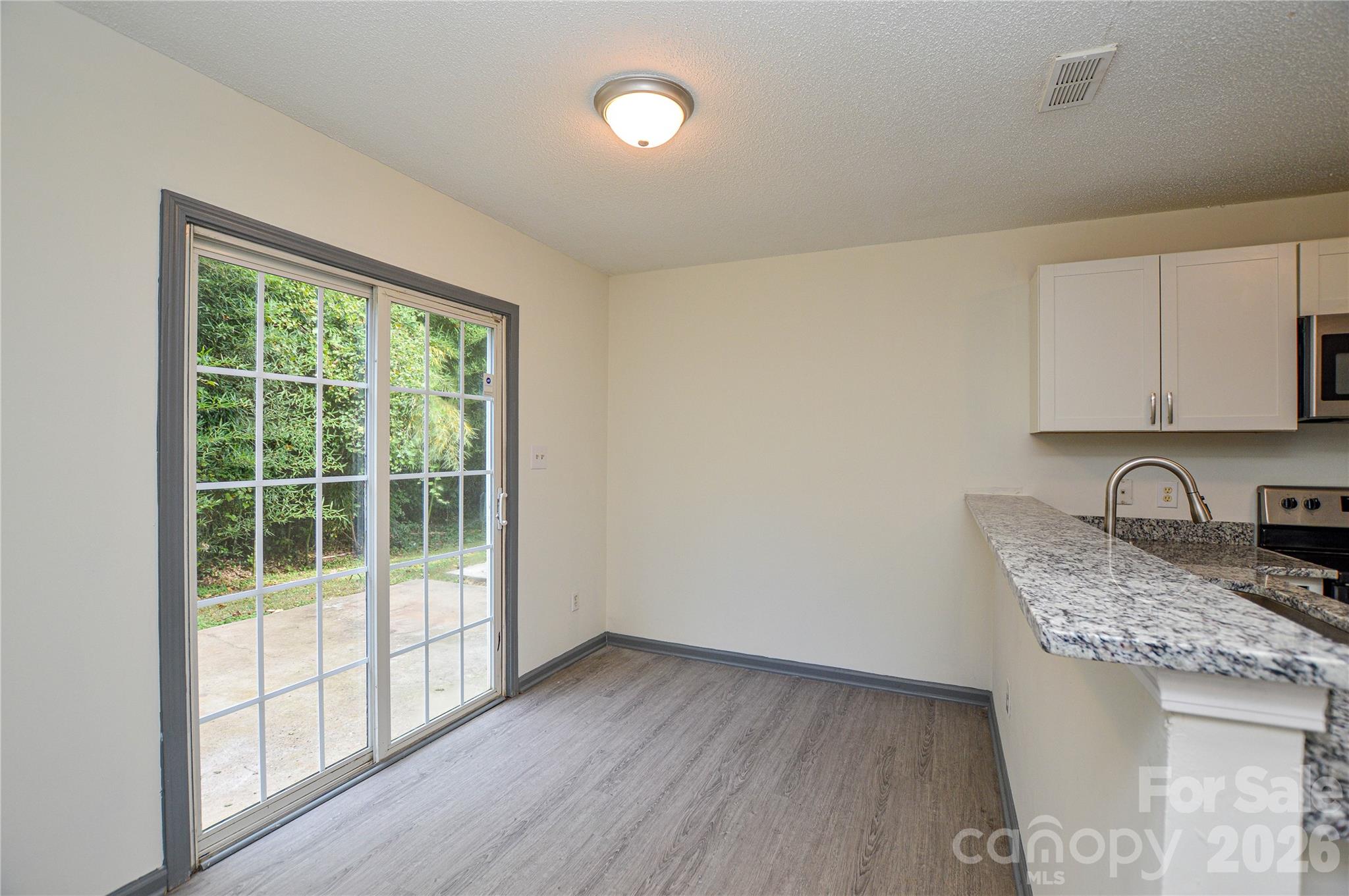 Glenwood Arms Condo - Residential