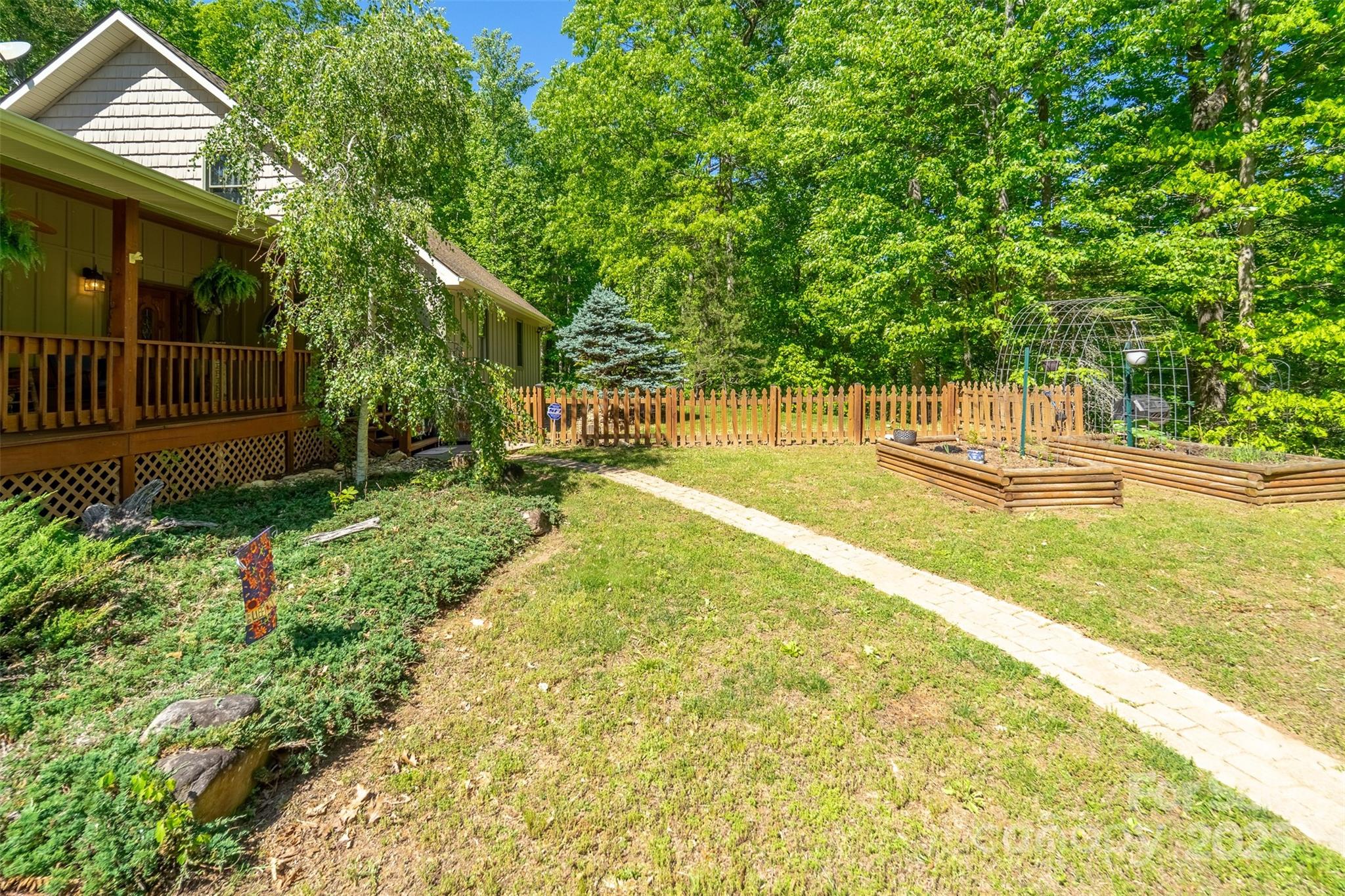 211 Natural Trail