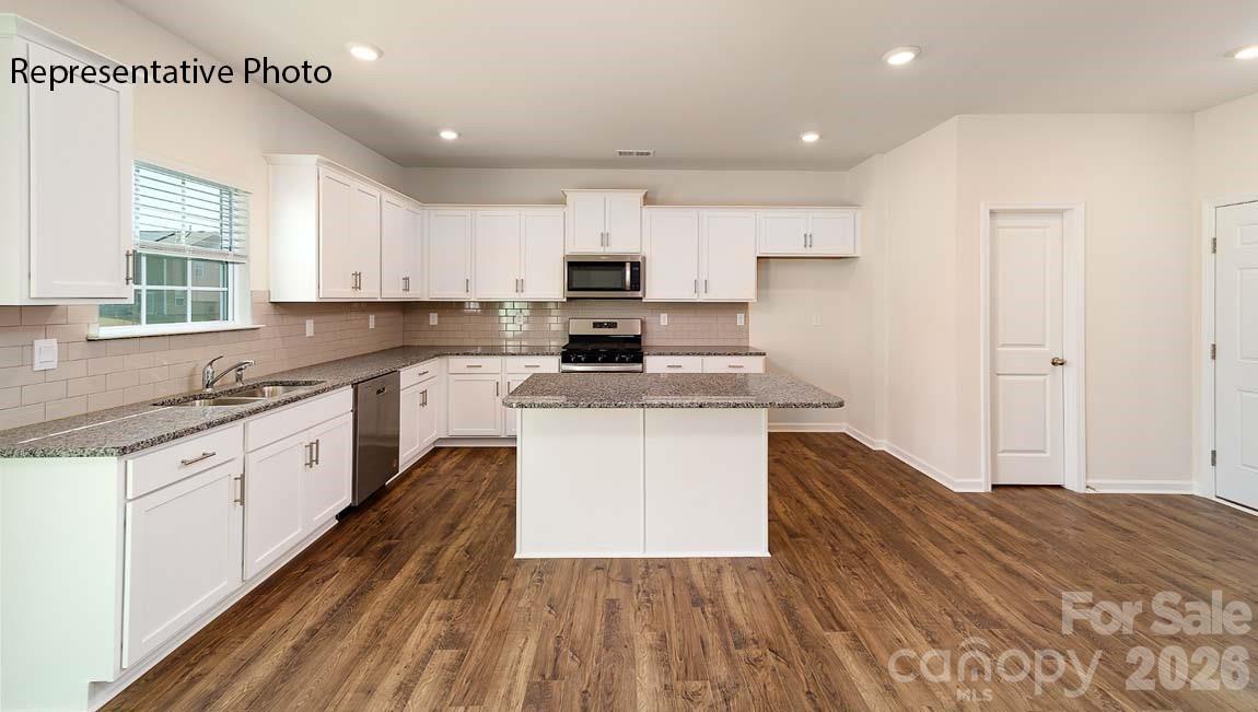 127 Pecan Grove Lane