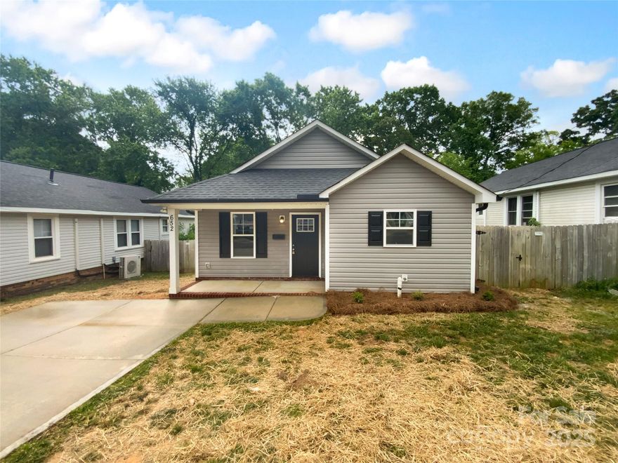 Welcome home to Southern charm! Relax on the inviting covered front porch, and enjoy the
light-filled open floor plan inside complete with ceiling fans throughout. This move-in ready home
features updated granite countertops and backsplash, stainless steel appliances, a brand-new
Whirlpool range, and a convenient laundry area. The spacious primary suite offers a private bath
and walk-in closet. Step outside to your private, fully fenced backyard with a large storage shed
featuring two separate areas and access points—perfect for hobbies or storage. Located just
minutes from the Village of downtown Kannapolis with easy access to I-85, shopping, dining, and
more! Some photos may be virtually staged.