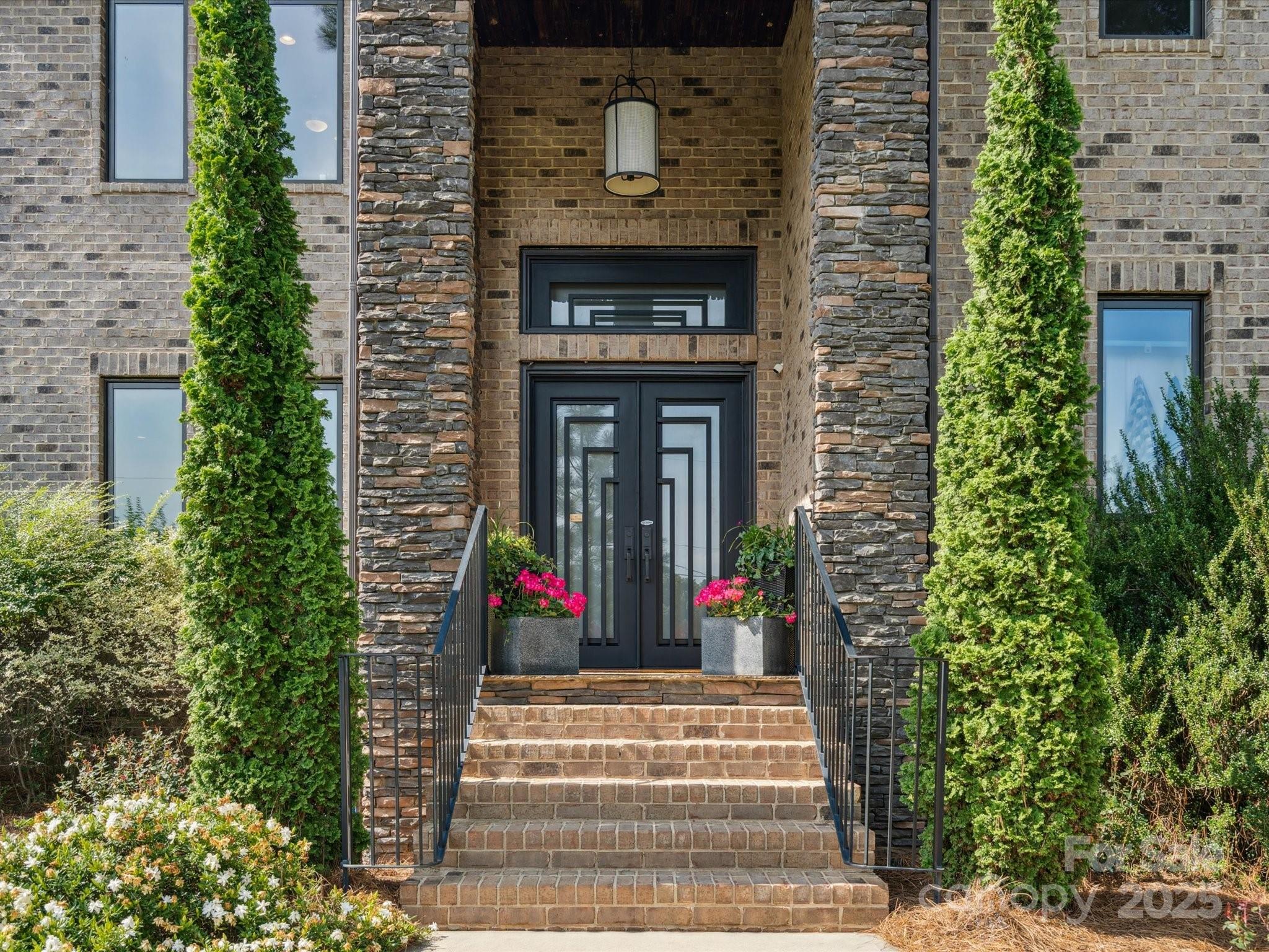 172 Barber Loop