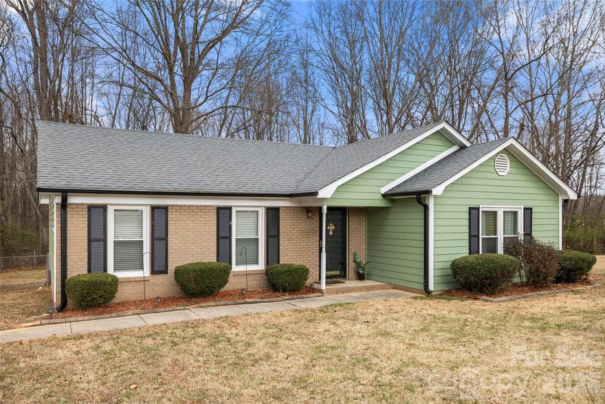 This starter beauty won’t last long!
Well-maintained 3-bedroom ranch featuring a fenced backyard on a rare county lot. Enjoy .62 acres of privacy, perfectly situated at the center of the cul-de-sac—a truly rare find!

If privacy is what you desire, this is it. Conveniently located near downtown Monroe with easy access to restaurants and shopping.