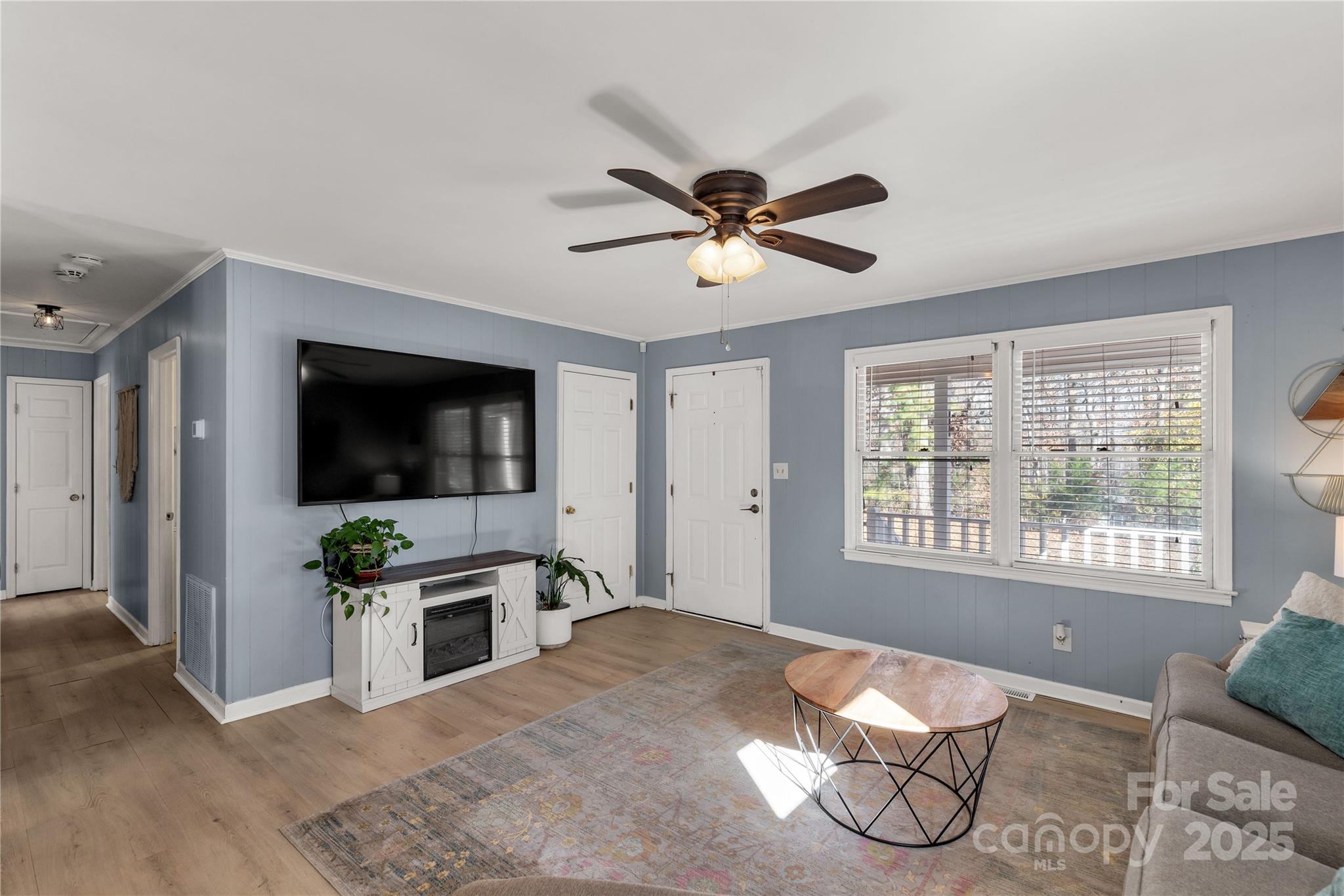 1513 University Drive