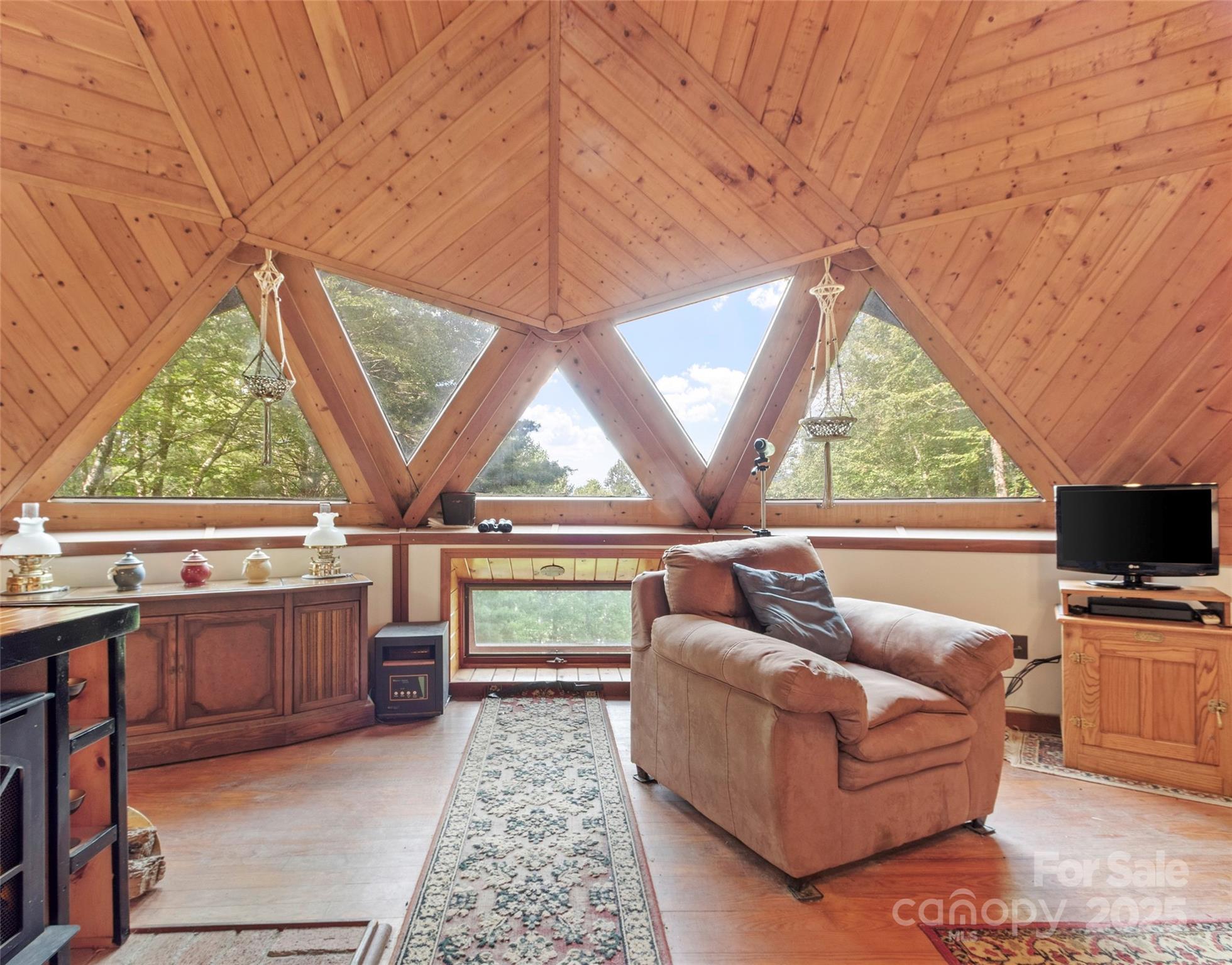 60 Persimmons Lane