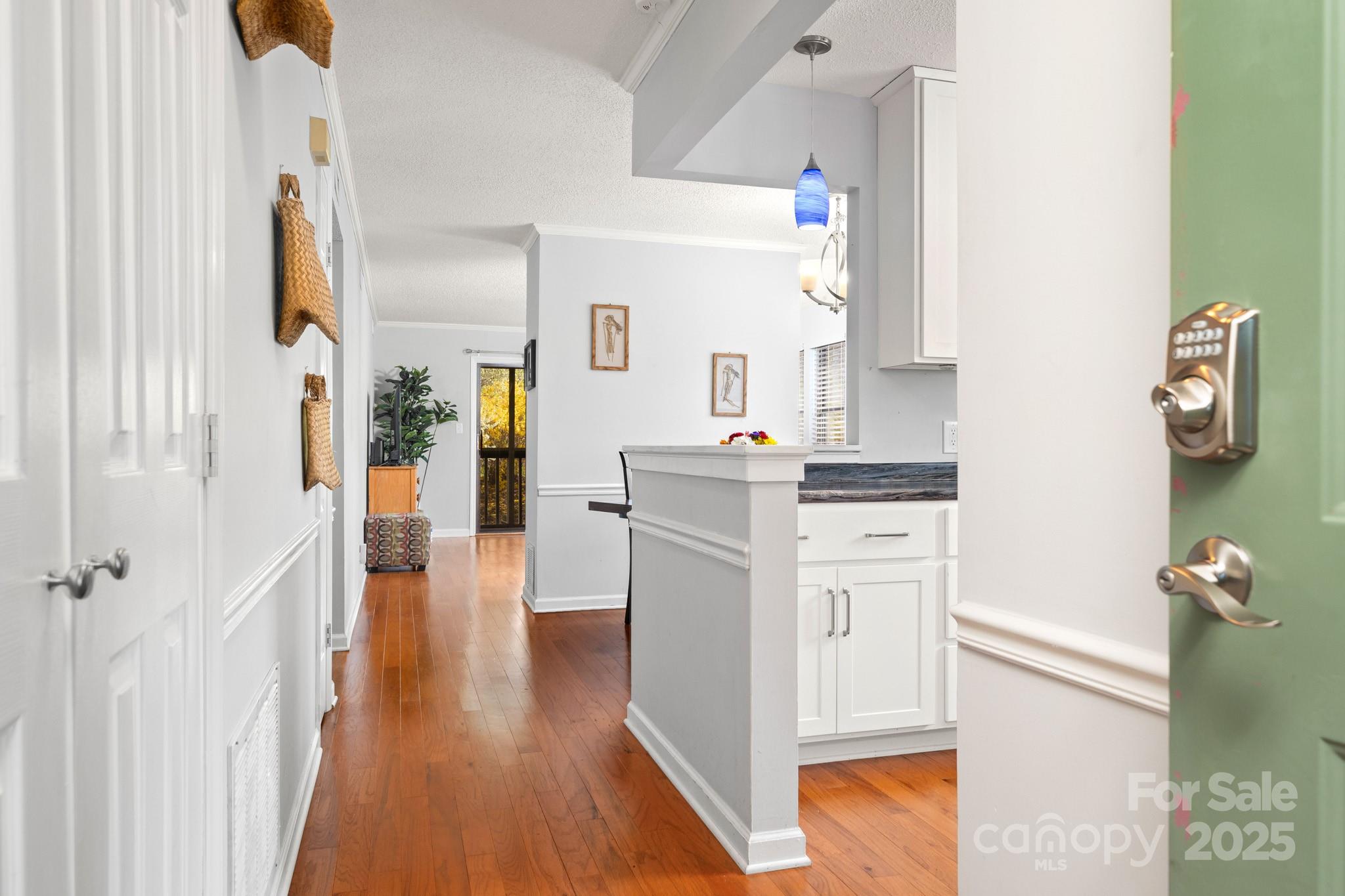 1206 Abbey Circle
