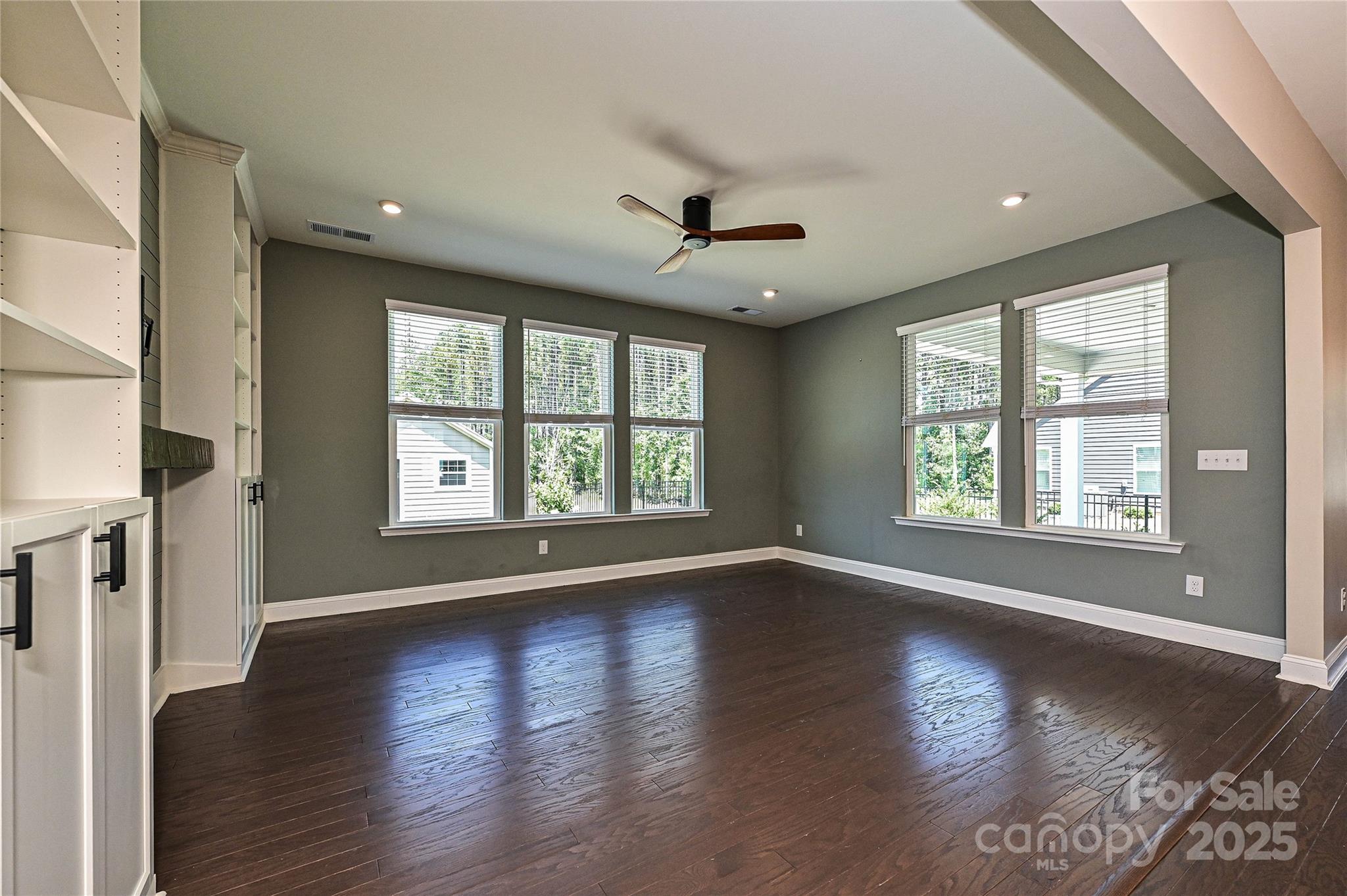 Paddlers Cove - Residential