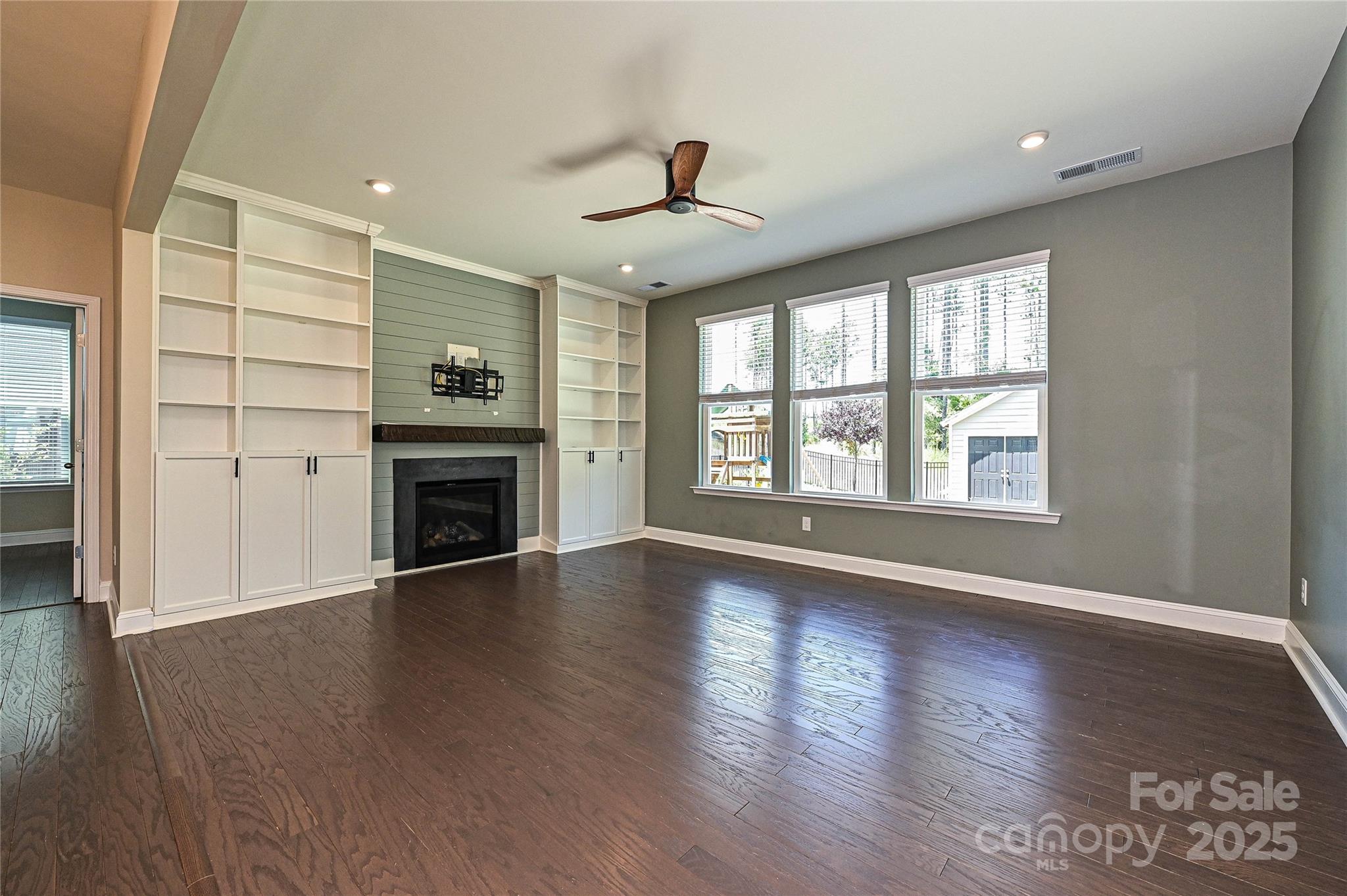 Paddlers Cove - Residential