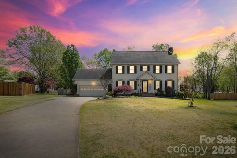 Photo of 120 Ridgewood Court, Salisbury, NC 28146 (MLS # 4362997)