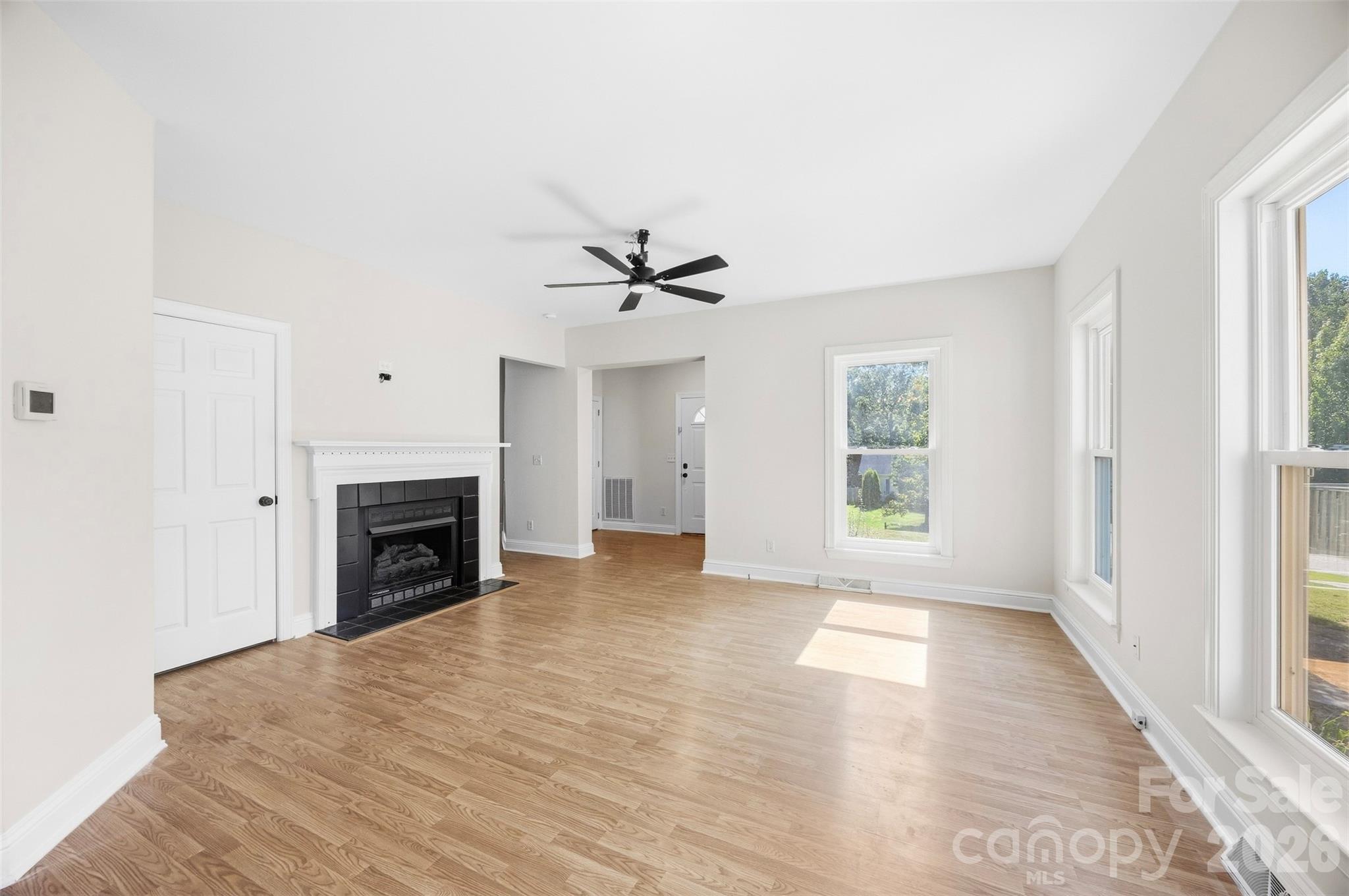 3787 Rolling View Lane
