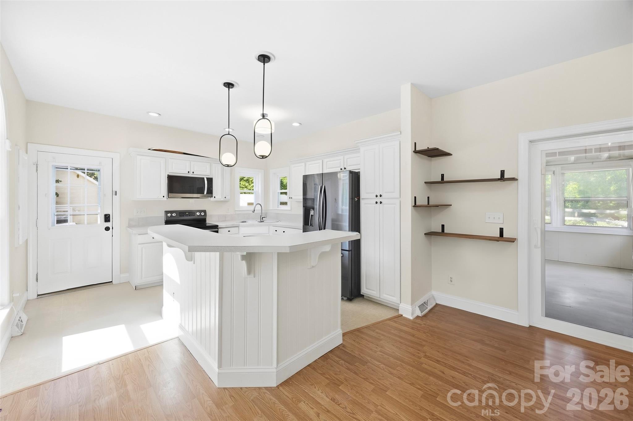 3787 Rolling View Lane