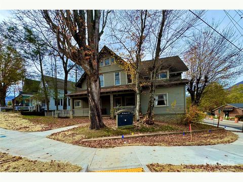99 Walnut Street Waynesville NC 28786