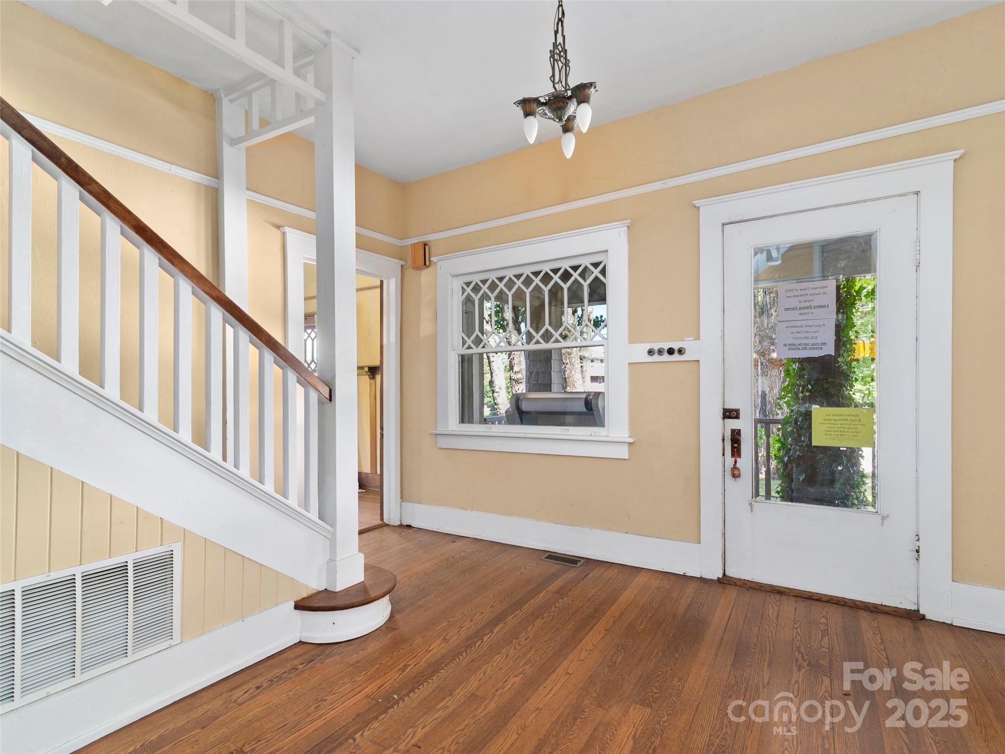 99 Walnut Street