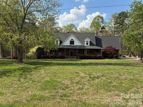 Photo of 5911 Mundy Road, Denver, NC 28037 (MLS # 4363556)