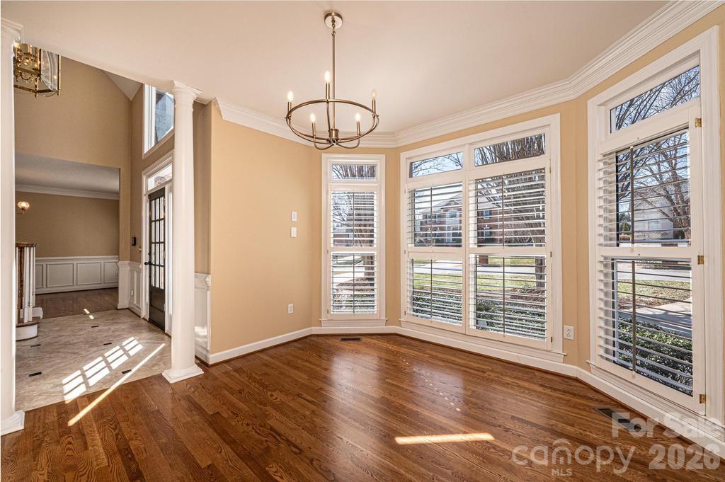 308 41st Avenue Place NW