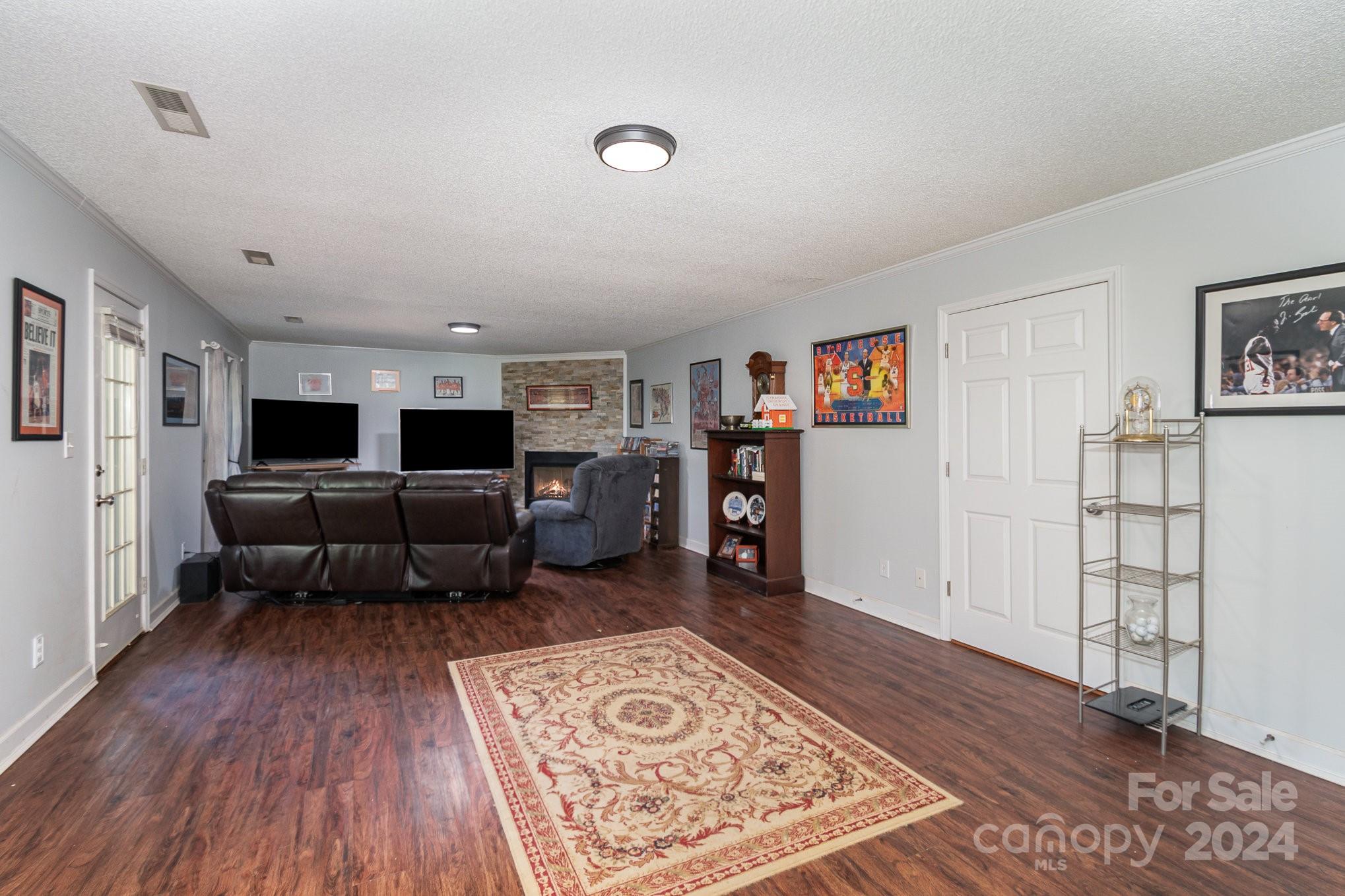 Hidden Creek Estates - Residential