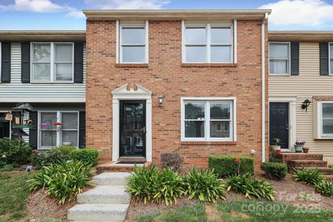 9403 Lexington Circle C Charlotte NC 28213