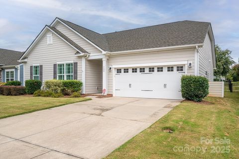 728 Wood Lily Drive Belmont NC 28012