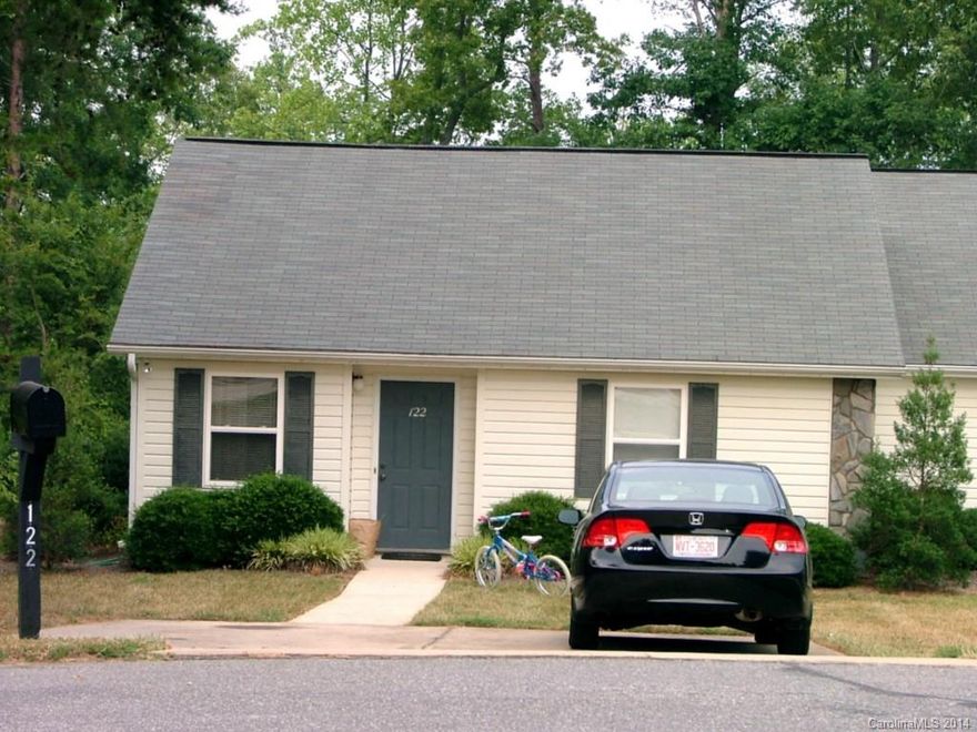 2 Bedroom/2 Bath attached cluster home located off Brawley School Road near Woodland Heights Elementary Refrigerator, stove and dishwasher included. Private patio & yard. Small indoor pets allowed (additional fees apply) Short term leases available for families buying or building a home (at higher rent rate).