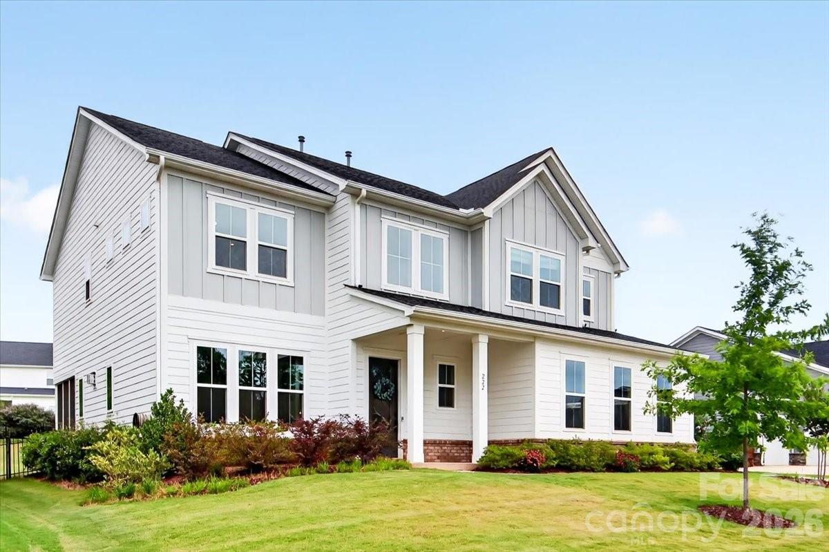 222 Lanyard Lane