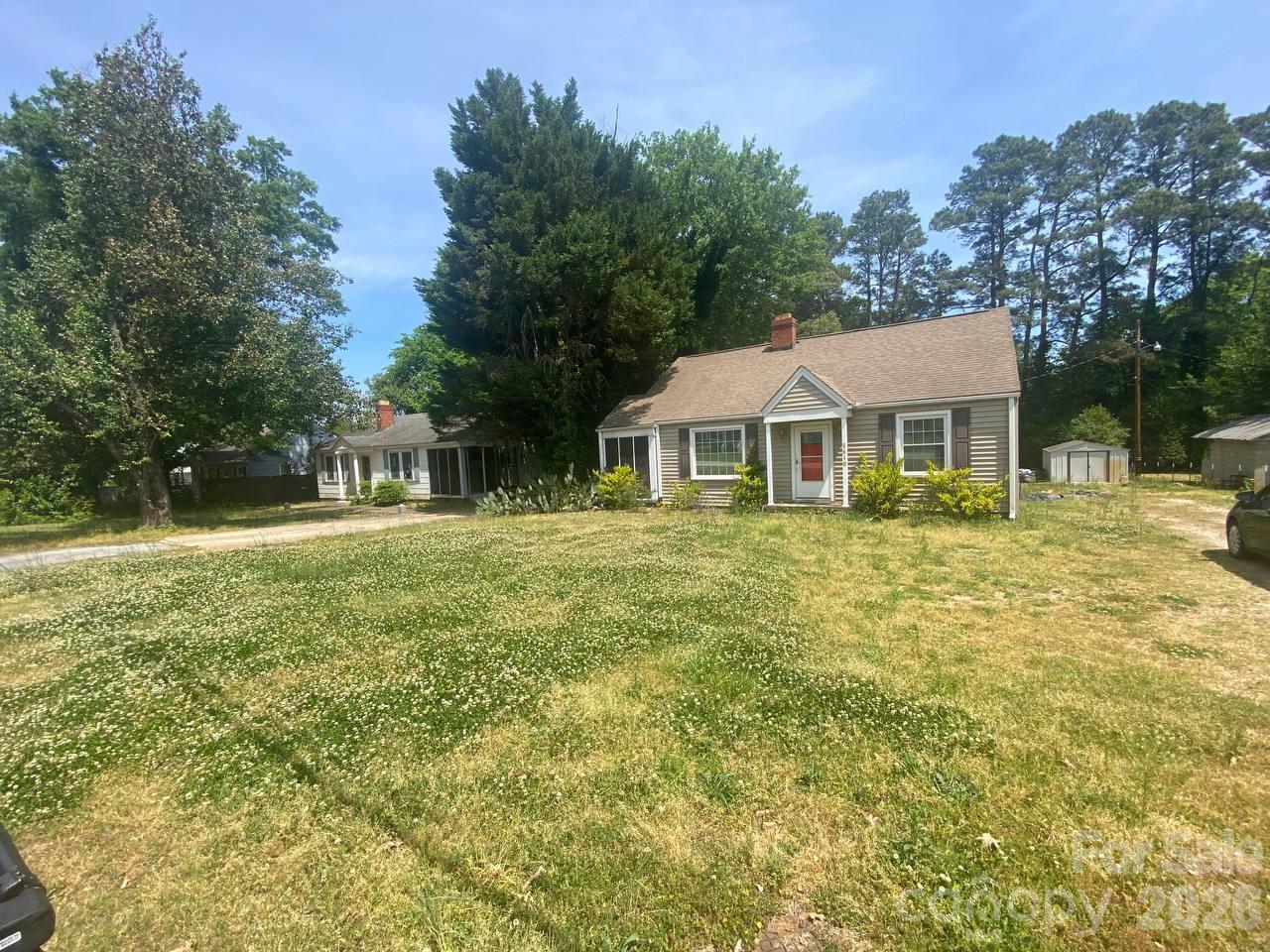 2610 Whitehall Avenue