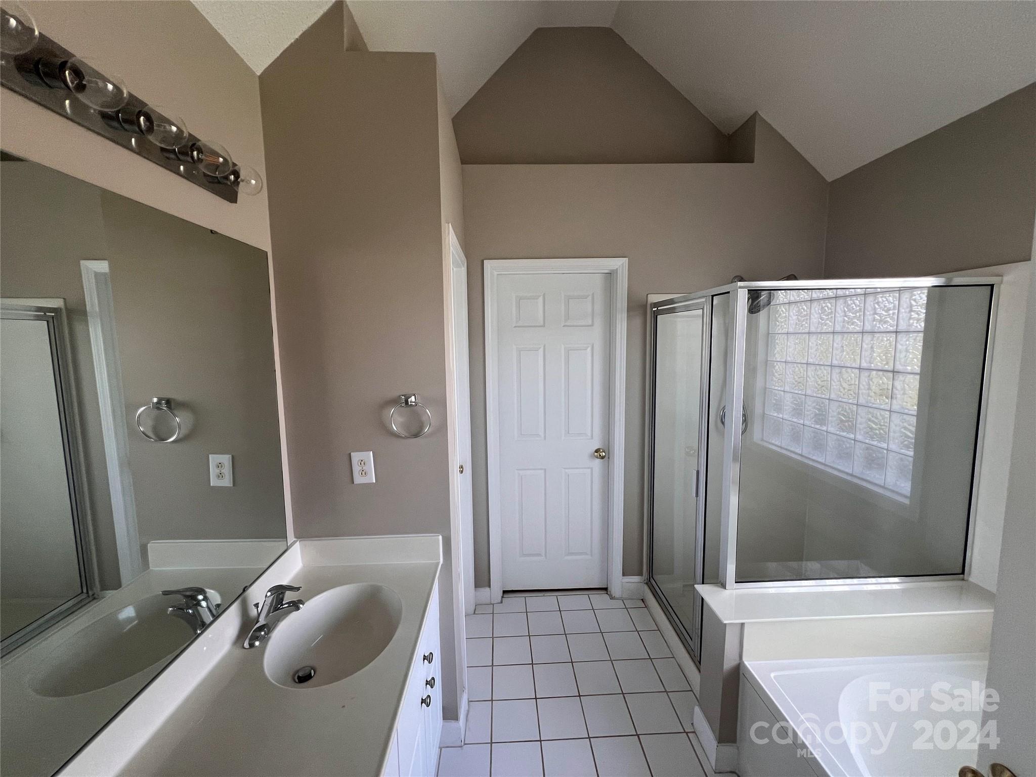 Melrose Place - Residential