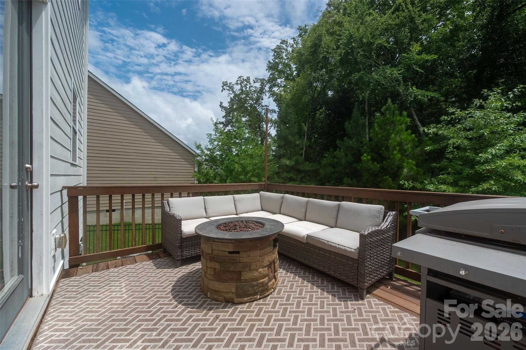 438 Sandbar Point