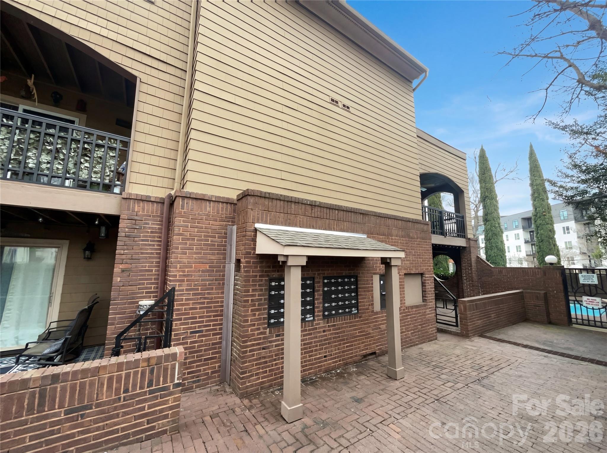 Latta Square - Residential