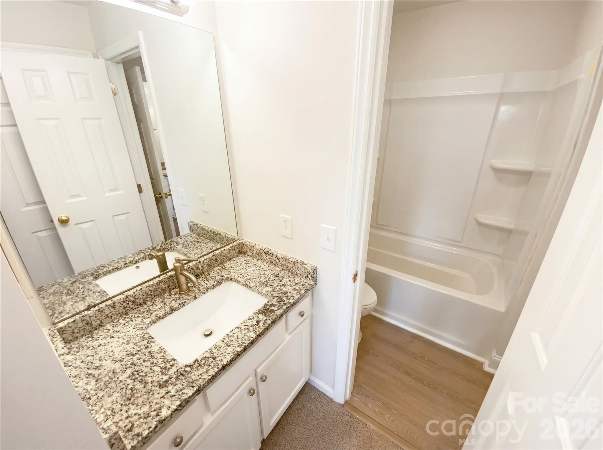 Latta Square - Residential