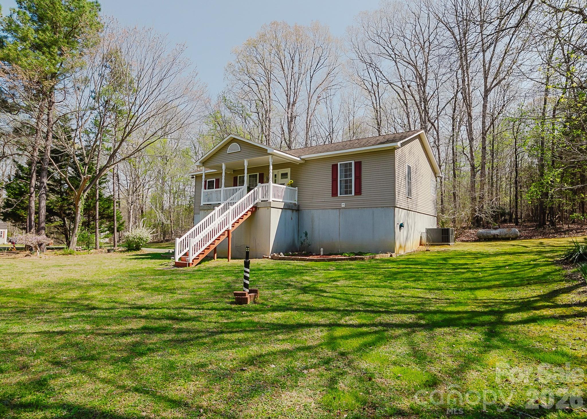 634 E Swannanoa Avenue