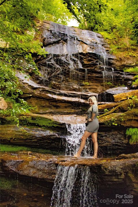 0 The Falls Road Union Mills NC 28167