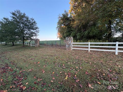 353 Sloans Mill Road Olin NC 28660
