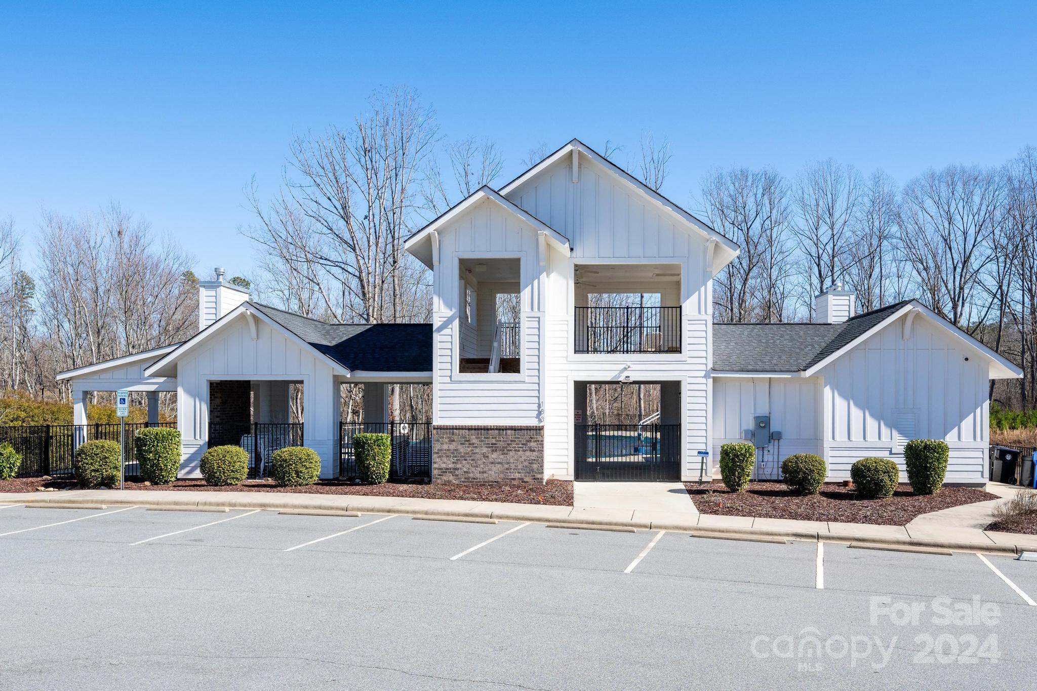 LakeWalk - Residential