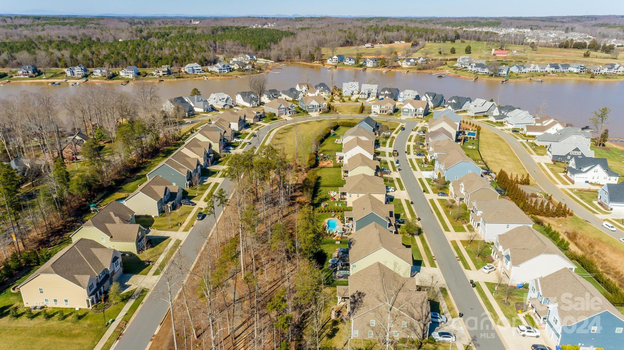 LakeWalk - Residential